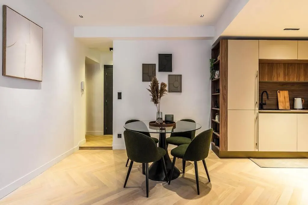 Charme Et Modernite Au Coeur Du Vieux Nice Apartment
