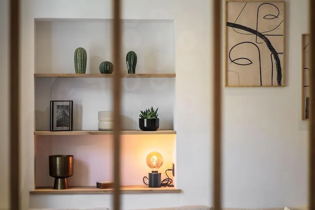 Charme Et Modernite Au Coeur Du Vieux Nice Apartment